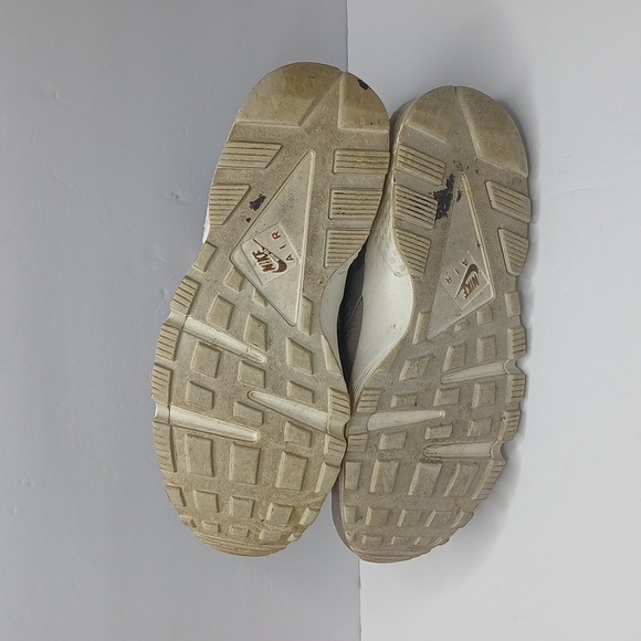 Nike Air Huarache Run CS Cobblestone Mushroom-Sail sneakers - Picture 8 of 8